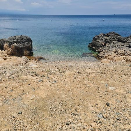 Oceanfront At Arterra, Fast Wifi, Nflix, Kitchen -C Lapu-Lapu City Exterior photo